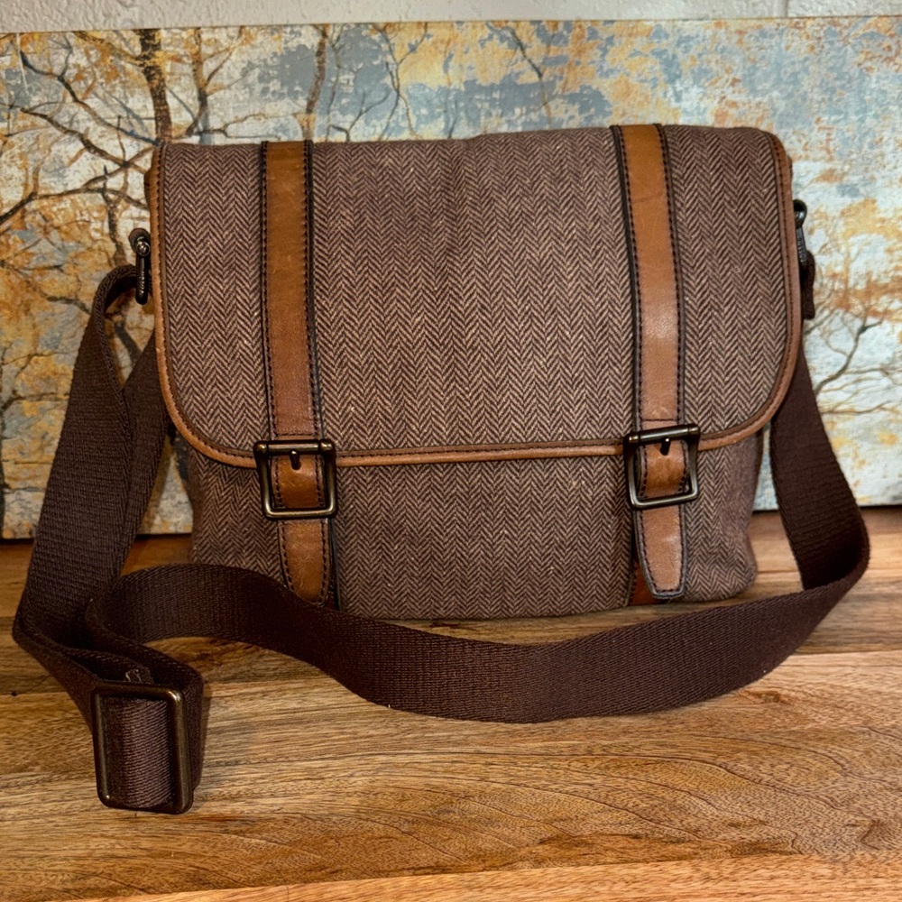 Fossil Vintage Brown Herringbone wool unisex Messenger/Crossbody Bag